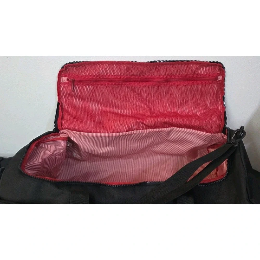 Herschel SUTTON Black Large Weekender Travel Duffel Bag NBA Gatorade Issued Game